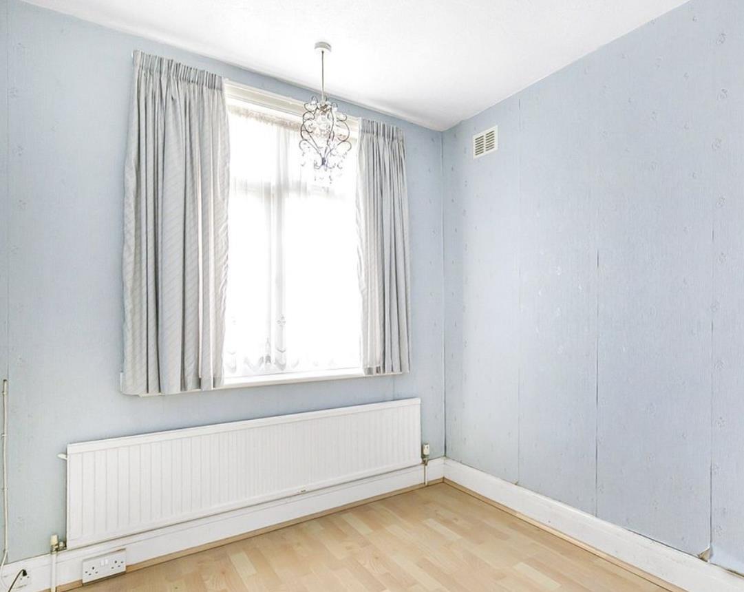 Hale Drive, London